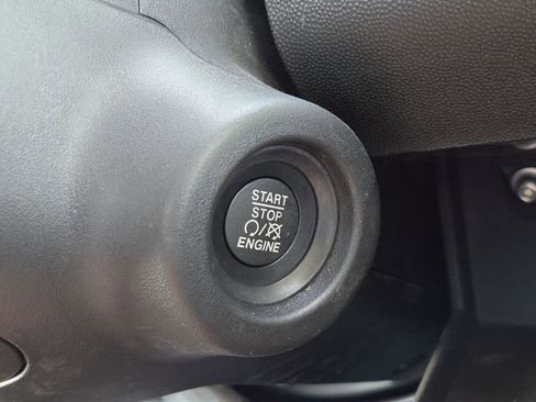 Used 2025 RAM ProMaster 2500 image 22