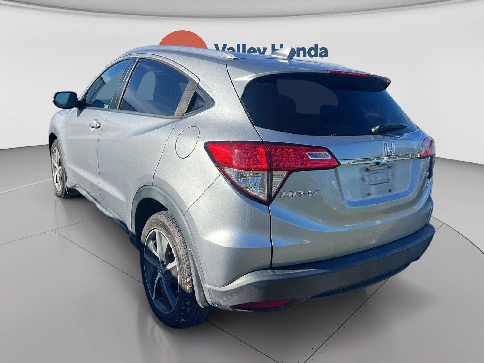 Used 2022 Honda HR-V EX image 2
