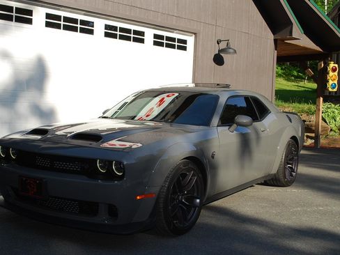 Used 2019 Dodge Challenger SRT Hellcat Redeye RWD image 21