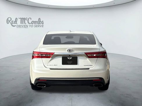 Used 2018 Toyota Avalon Limited image 4