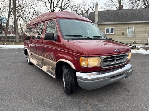 Used 1999 Ford E-150 and Econoline 150 image 4