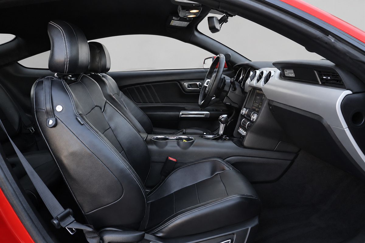 Used 2015 Ford Mustang Premium RWD image 15