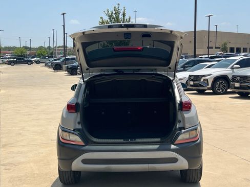 Used 2023 Hyundai Kona SEL FWD image 15