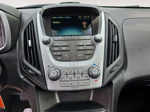 Used 2017 Chevrolet Equinox LT w/ Convenience Package FWD image 10