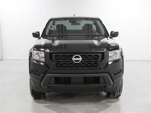Used 2022 Nissan Frontier S image 2