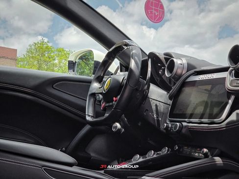 Used 2018 Ferrari GTC4Lusso T RWD image 16
