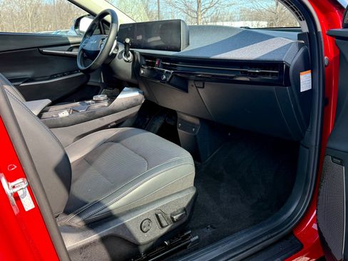 Certified 2023 Kia EV6 Wind w/ Wind Technology Package image 15