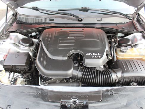 Used 2018 Dodge Charger SXT Plus image 18