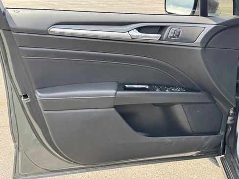 Used 2014 Ford Fusion Titanium AWD/4WD image 14