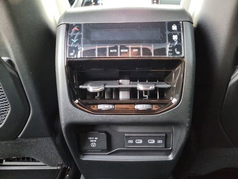 New 2026 Jeep Grand Cherokee L Limited w/ Limited Altitude Package RWD image 17