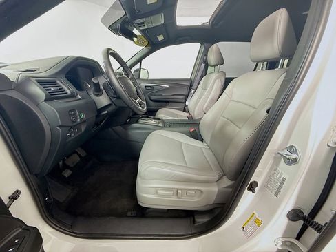 Certified 2023 Honda Passport EX-L image 19