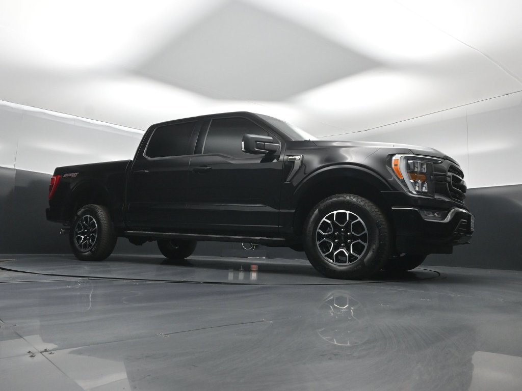 Used 2022 Ford F150 XLT w/ Equipment Group 302A High AWD/4WD image 3