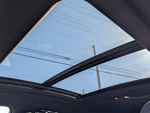 Used 2023 BMW X6 xDrive40i w/ M Sport Package image 14