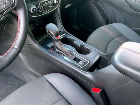 Certified 2023 Chevrolet Equinox RS image 30