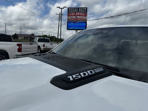 Used 2022 RAM 1500 Laramie w/ Sport Appearance Package image 8