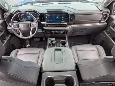 Used 2022 Chevrolet Silverado 1500 LT Trail Boss w/ Convenience Package II image 19