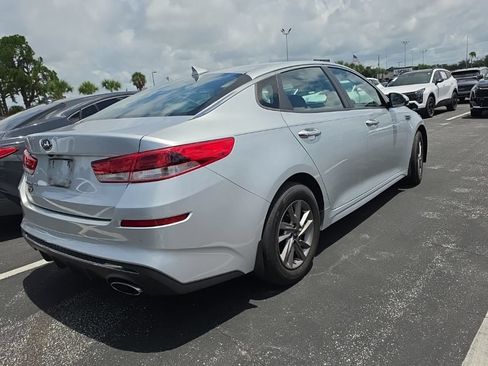 Used 2020 Kia Optima LX FWD image 16