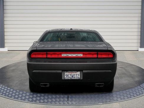 Used 2013 Dodge Challenger SXT Plus image 6