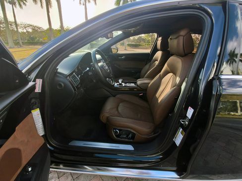 Used 2011 Audi A8 L 4.2 image 4