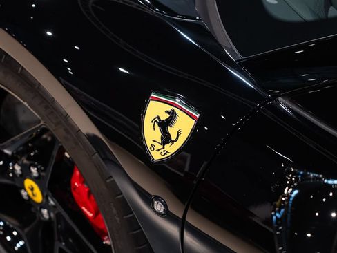 Certified 2023 Ferrari F8 Tributo RWD image 12