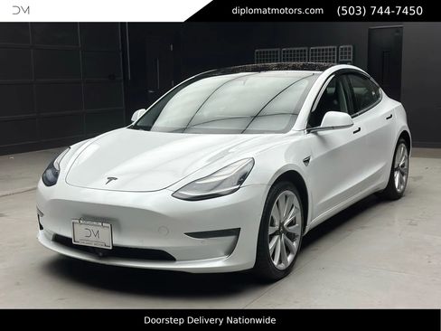 Used 2018 Tesla Model 3 Long Range image 1