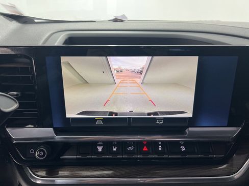 Used 2024 Chevrolet Silverado 2500 LT image 13