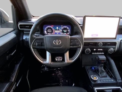 Used 2024 Toyota Tacoma TRD Sport RWD image 5