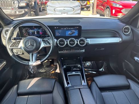 Used 2024 Mercedes-Benz GLB 250 image 29