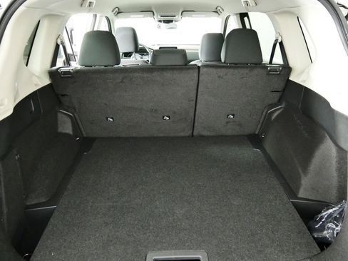 Used 2023 Nissan Rogue S image 14