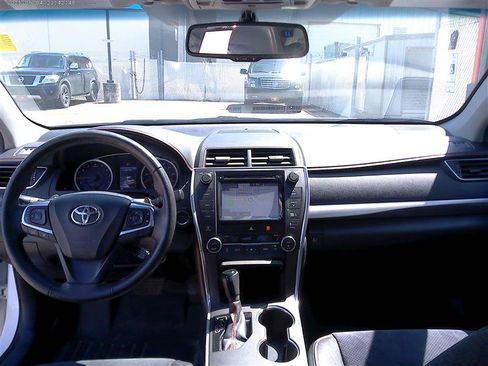 Used 2015 Toyota Camry XSE FWD image 9