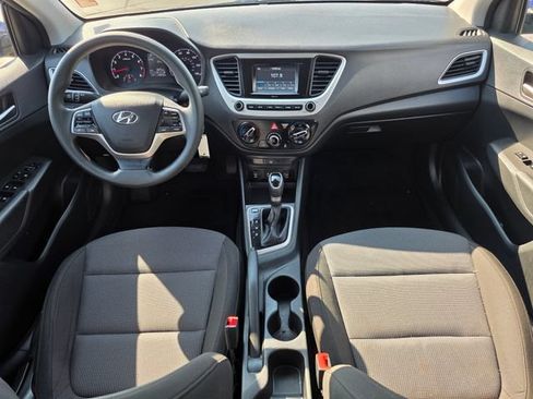 Used 2022 Hyundai Accent SE FWD image 33