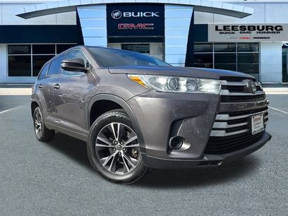 Used 2018 Toyota Highlander LE