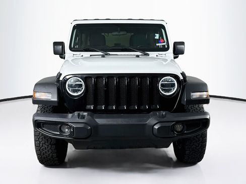 Used 2021 Jeep Wrangler Unlimited Sport AWD/4WD image 3