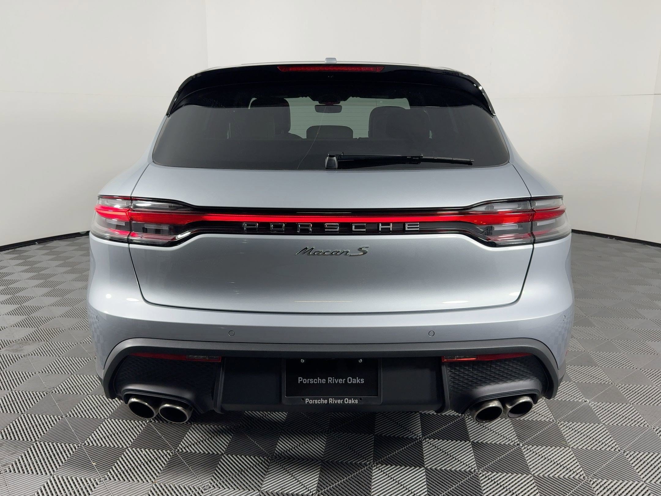 Certified 2026 Porsche Macan S AWD/4WD image 10