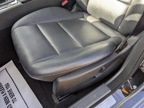 Used 2014 Mercedes-Benz C 250 Sedan image 16