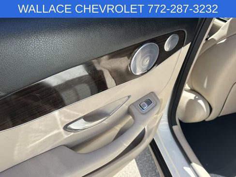 Used 2021 Mercedes-Benz GLC 300 image 11