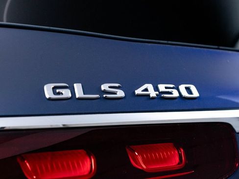 Used 2026 Mercedes-Benz GLS 450 4MATIC image 10