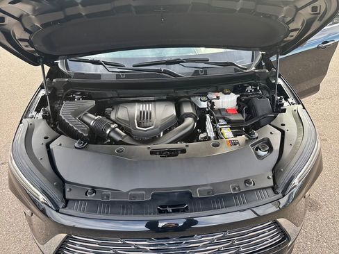 Used 2025 Buick Enclave Preferred image 23