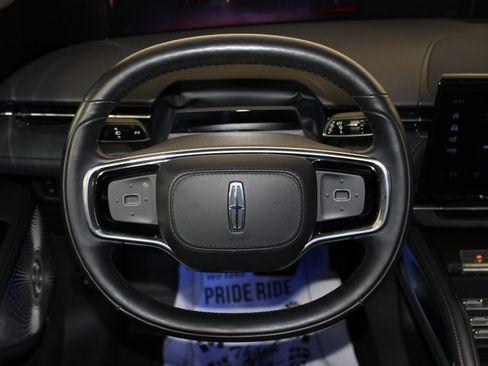 Used 2024 Lincoln Nautilus Reserve w/ Equipment Group 203A image 16