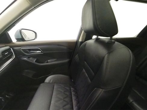 Certified 2023 Nissan Rogue Platinum w/ Platinum Premium Package image 32