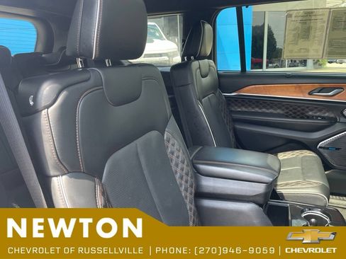 Used 2022 Jeep Grand Cherokee L Summit AWD/4WD image 30