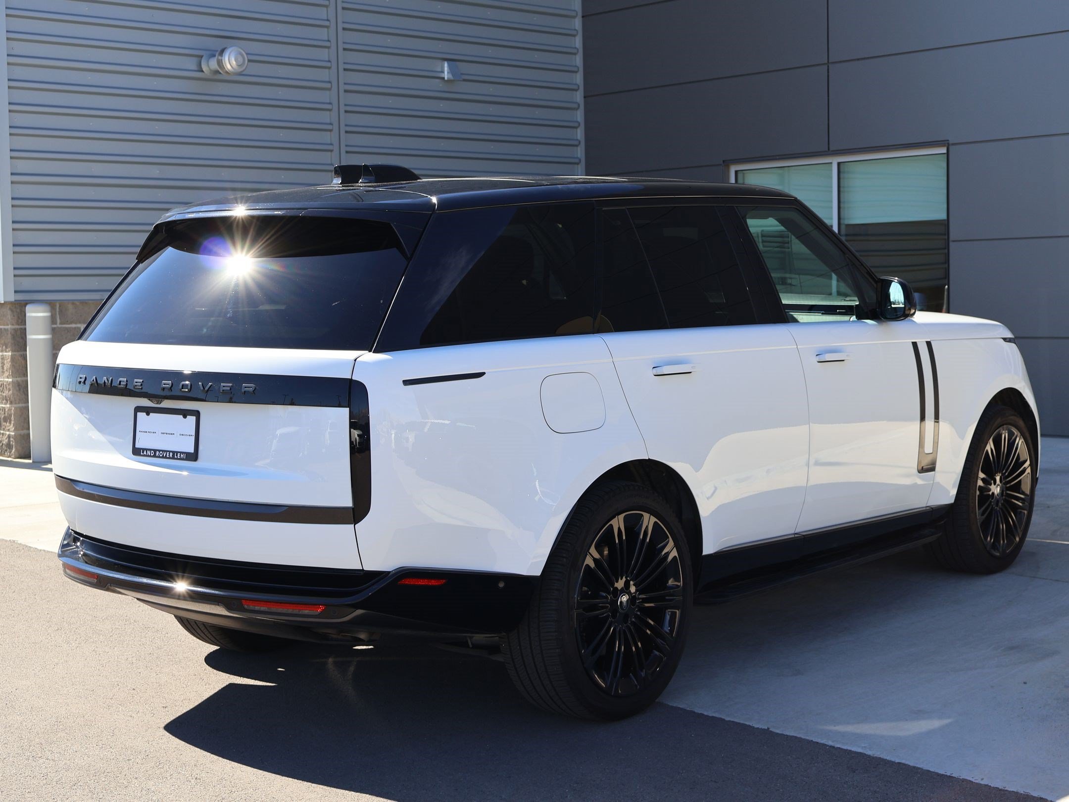 Certified 2024 Land Rover Range Rover Autobiography AWD/4WD image 7