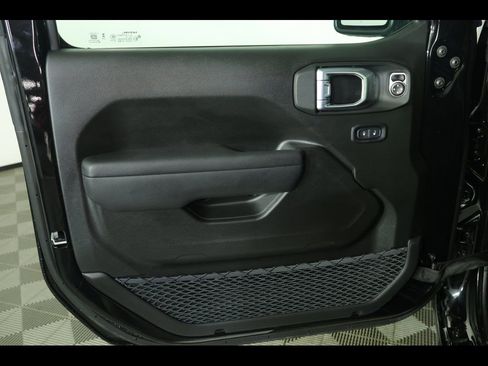 New 2026 Jeep Gladiator Sport image 21