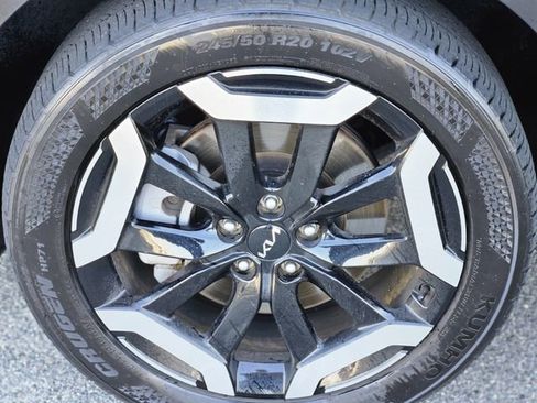 Used 2025 Kia Telluride S FWD image 10