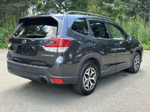 Used 2019 Subaru Forester Premium AWD/4WD image 30