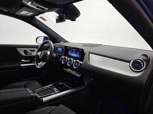 Certified 2025 Mercedes-Benz GLA 250 4MATIC image 13