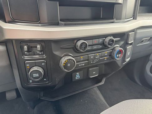 New 2026 Ford F250 XL AWD/4WD image 19