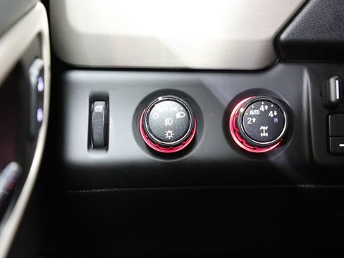 Used 2016 GMC Yukon Denali w/ Open Road Package AWD/4WD image 8