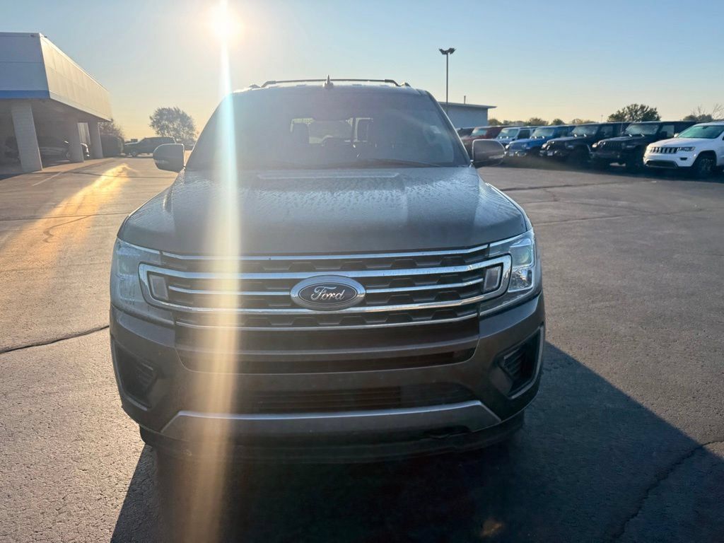 Used 2019 Ford Expedition XLT w/ Equipment Group 202A AWD/4WD image 7