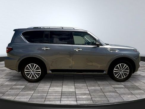 Used 2024 Nissan Armada SL w/ Captain's Chairs Package AWD/4WD image 8